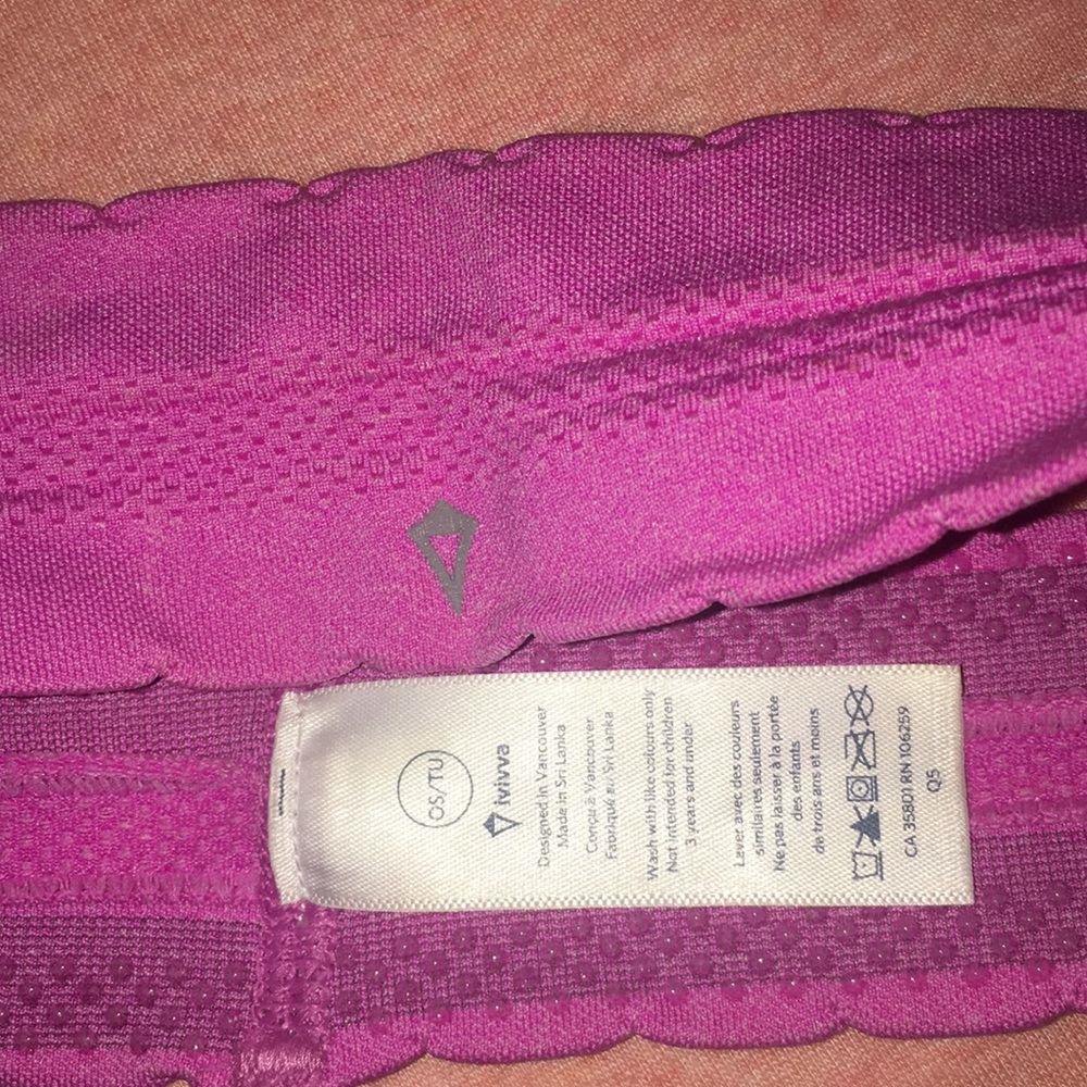 Two headbands - Picture 2 of 3